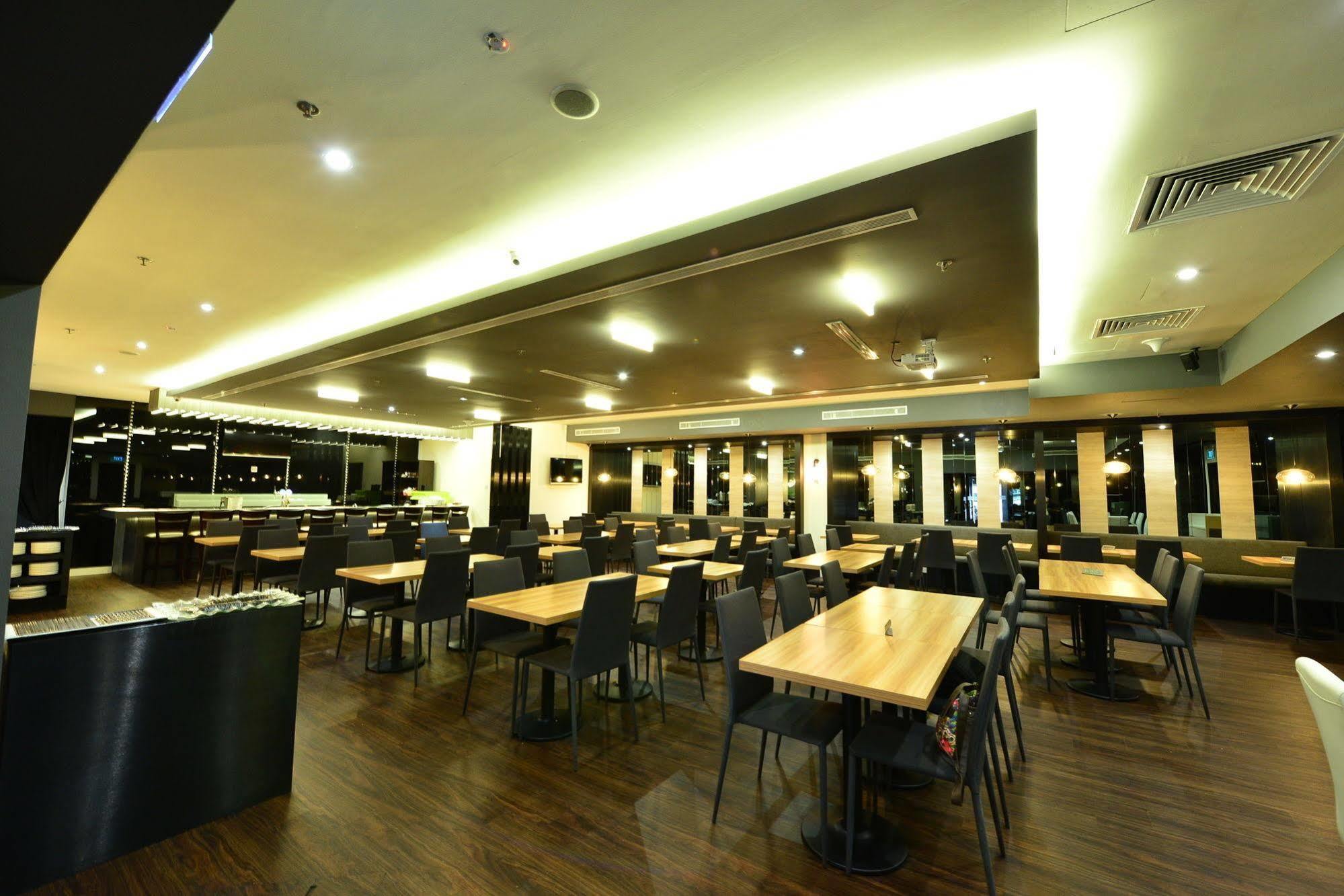 The Seacare Hotel Singapore Exterior photo